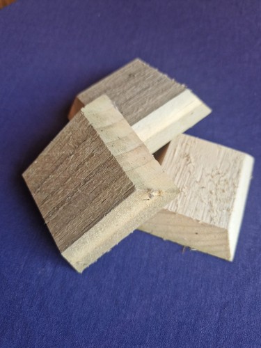 Rough sawn wooden pyramid - sawn, post
